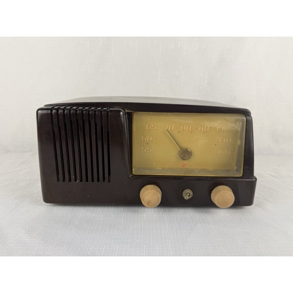 Vintage MCM Bakelite General Electric Radio Model #123 Rootbeer color non op